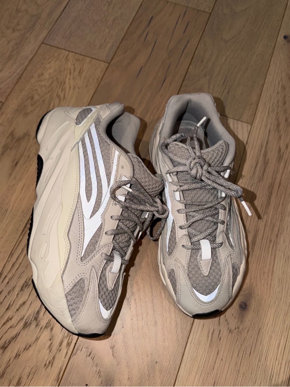 Yeezy Boost 700 V2 Static
